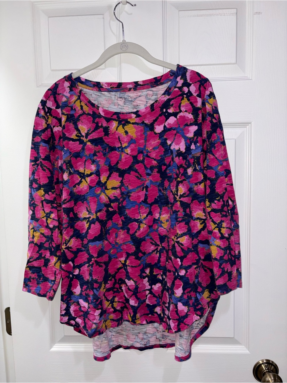 Women’s Floral Pink Long Sleeve Pullover Top